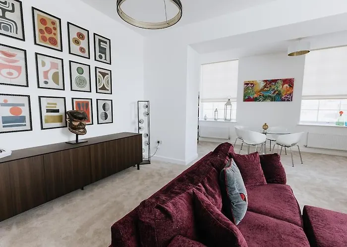 Grade Ii Mill Townhouse In With Free Parking Which Sleeps 6 Сasa de vacaciones *