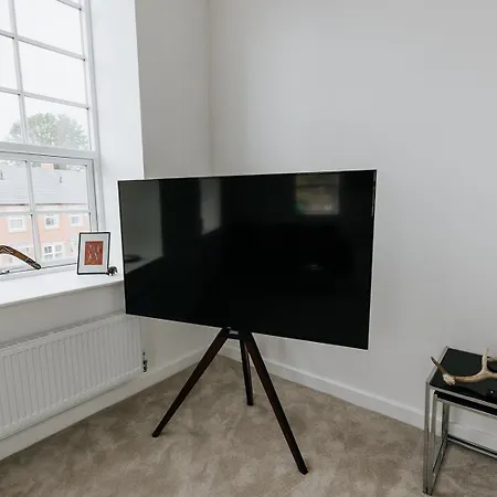 Grade Ii Mill Townhouse In With Free Parking Which Sleeps 6