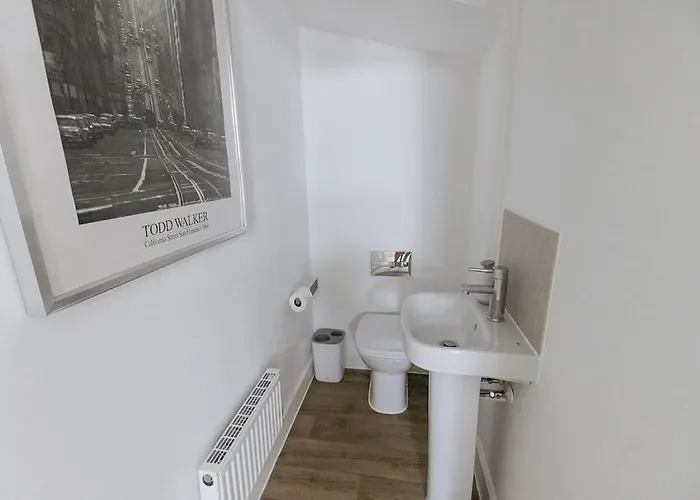 Prázdninový dům Grade Ii Mill Townhouse In With Free Parking Which Sleeps 6 *