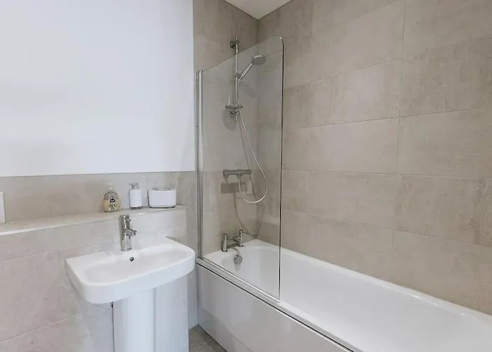 Grade Ii Mill Townhouse In With Free Parking Which Sleeps 6