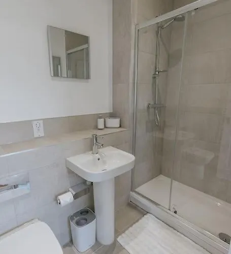 Grade Ii Mill Townhouse In With Free Parking Which Sleeps 6 Semesterbostad Leeds (West Yorkshire)